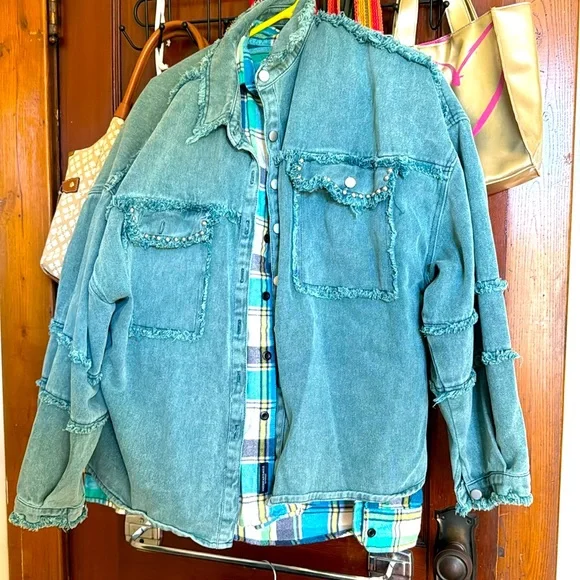 Jean jacket - Picture 1 of 5